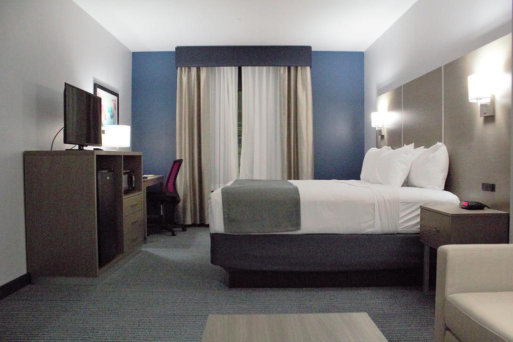 Days Inn & Suites By Wyndham Houston Nw Cypress Kültér fotó