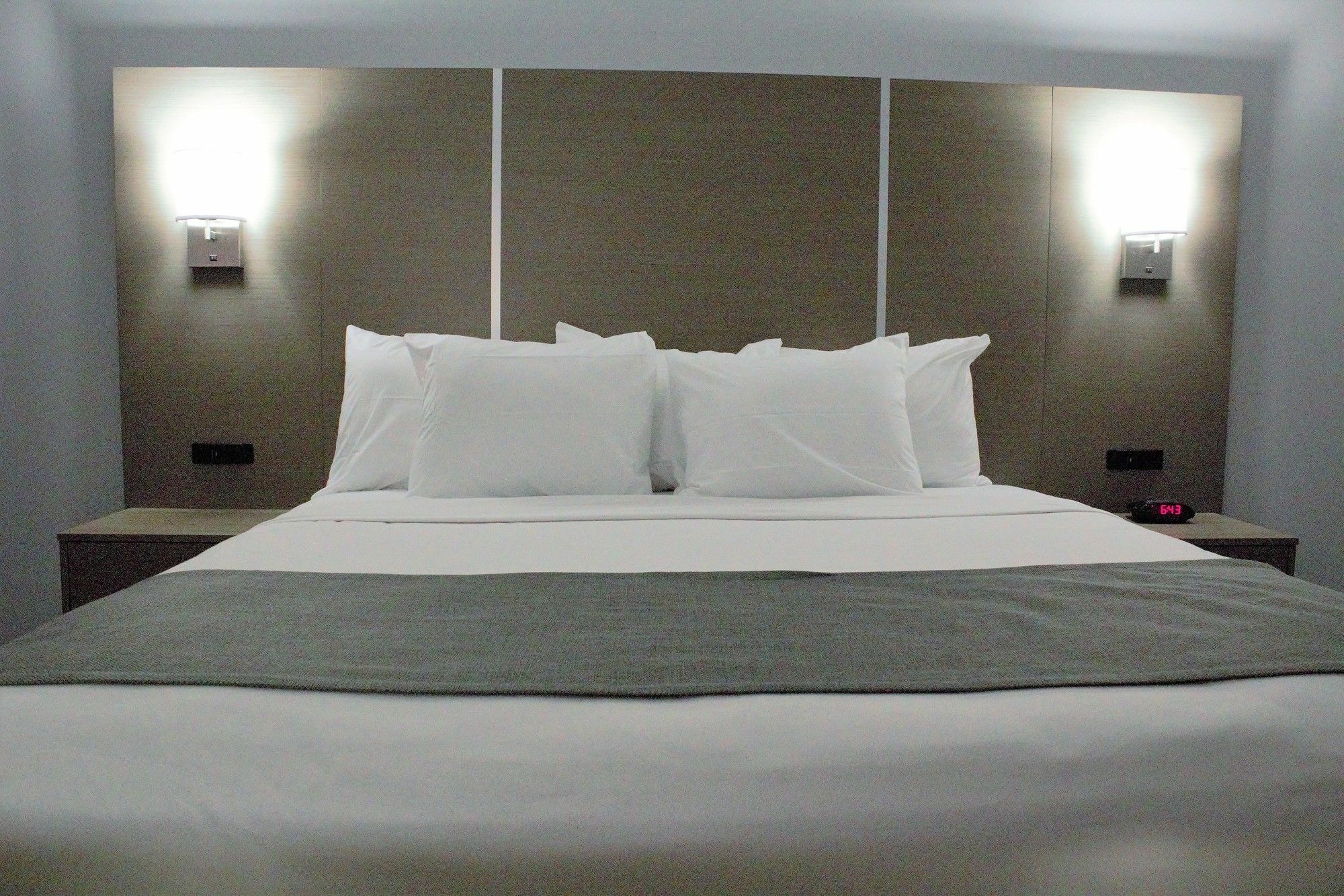 Days Inn & Suites By Wyndham Houston Nw Cypress Kültér fotó